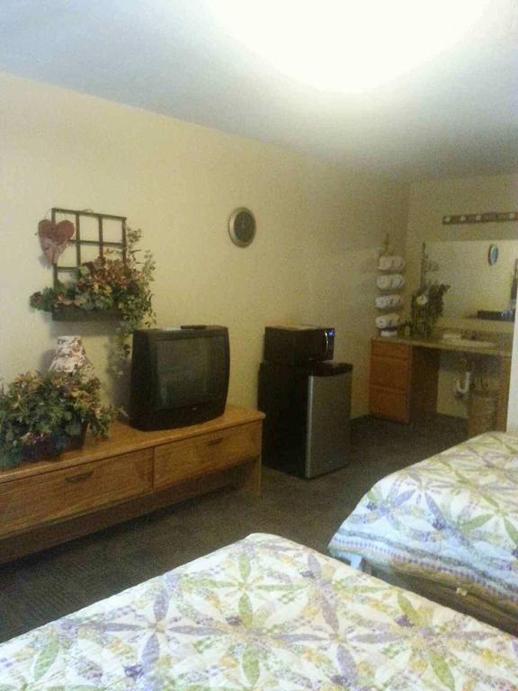 Bull Creek Taneycomo Lakefront Resort חדר תמונה