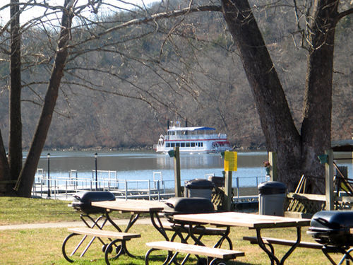 Bull Creek Taneycomo Lakefront Resort מראה חיצוני תמונה